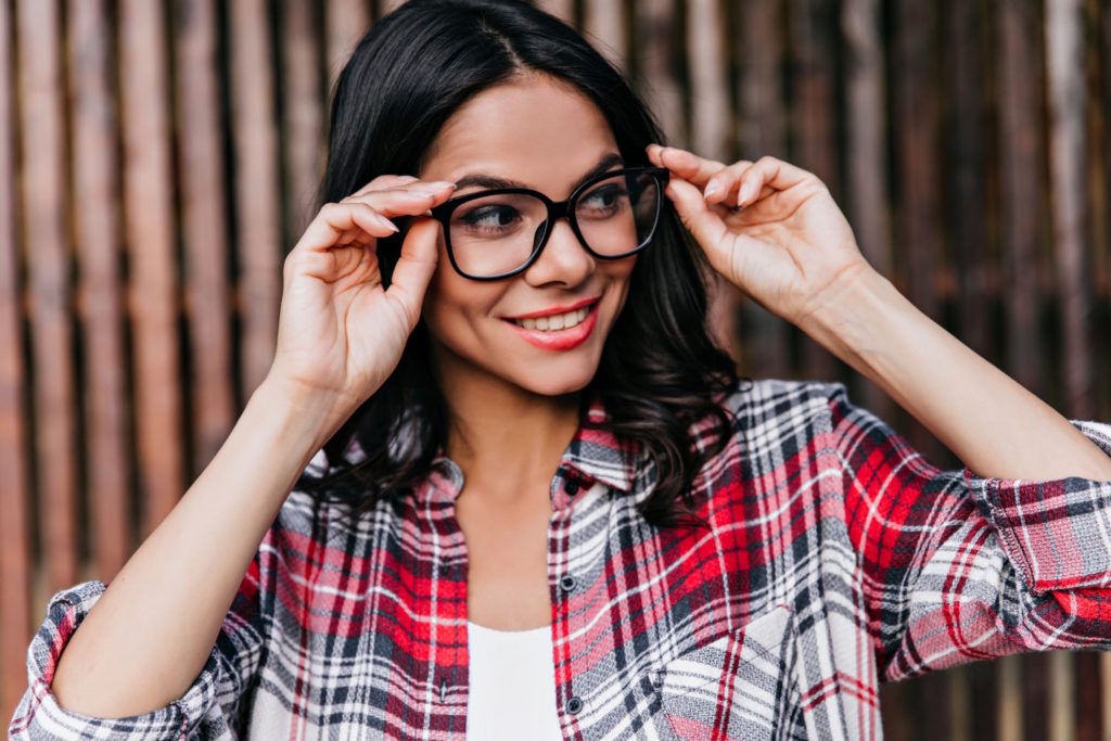 Wybór okularów korekcyjnych to ważna decyzja, która wpływa na nasze codzienne życie